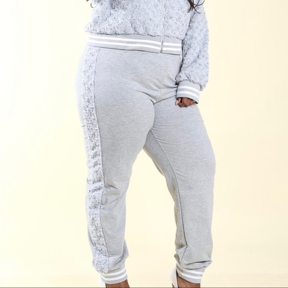 2 Piece Plus Faux Fur Jogger Set. Actual Product Pics in Post! - Picture 3 of 12